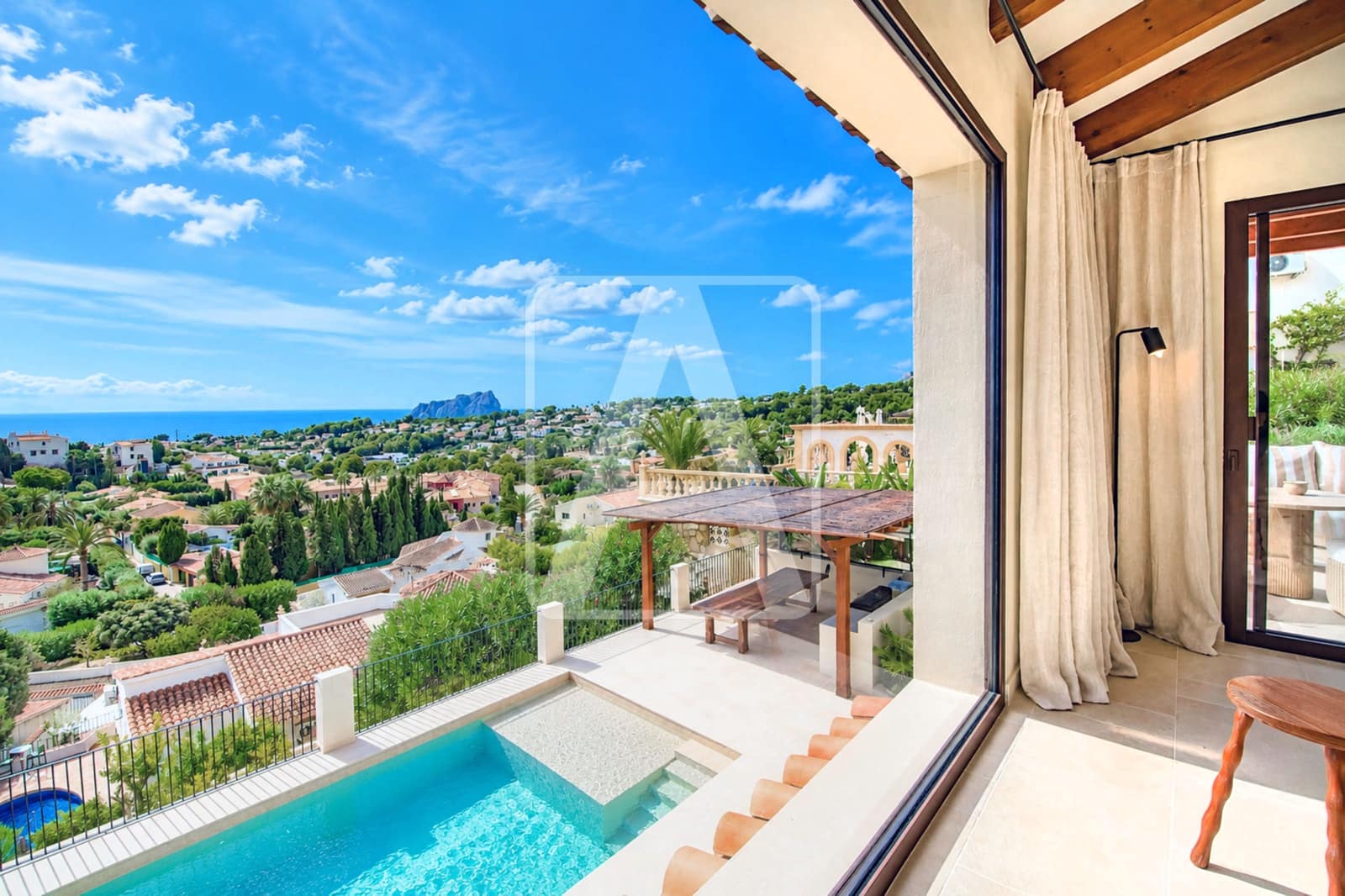 4 soveværelse Villa til salg i Benissa med swimmingpool garage - € 1.495.000 (Ref: 10121006)