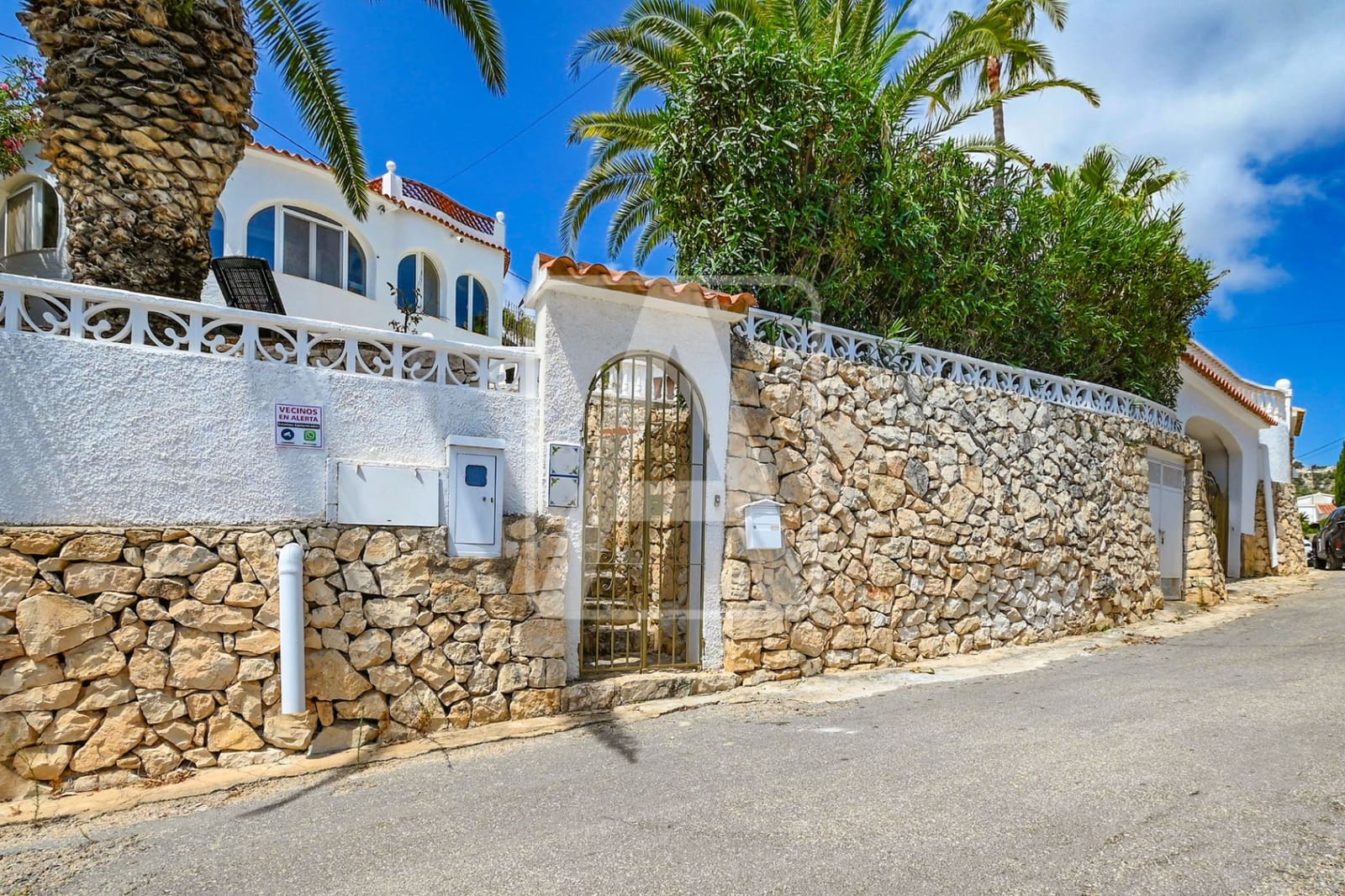 5 soverom Villa til salgs i Benissa med svømmebasseng garasje - € 687 500 (Ref: 10121007)