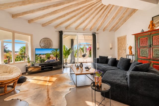 5 soverom Villa til salgs i Benissa med svømmebasseng garasje - € 687 500 (Ref: 10121007)