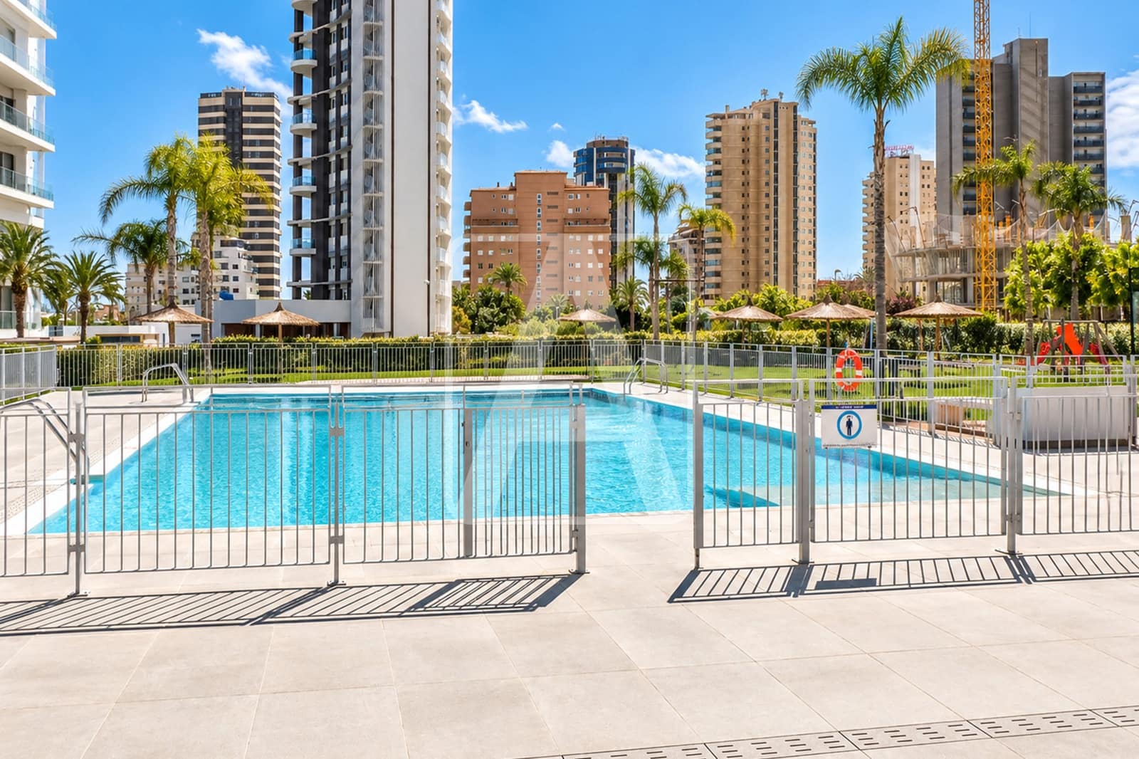 3 sypialnia Apartament na sprzedaż w Calpe / Calp z basenem garażem - 475 000 € (Ref: 10121009)