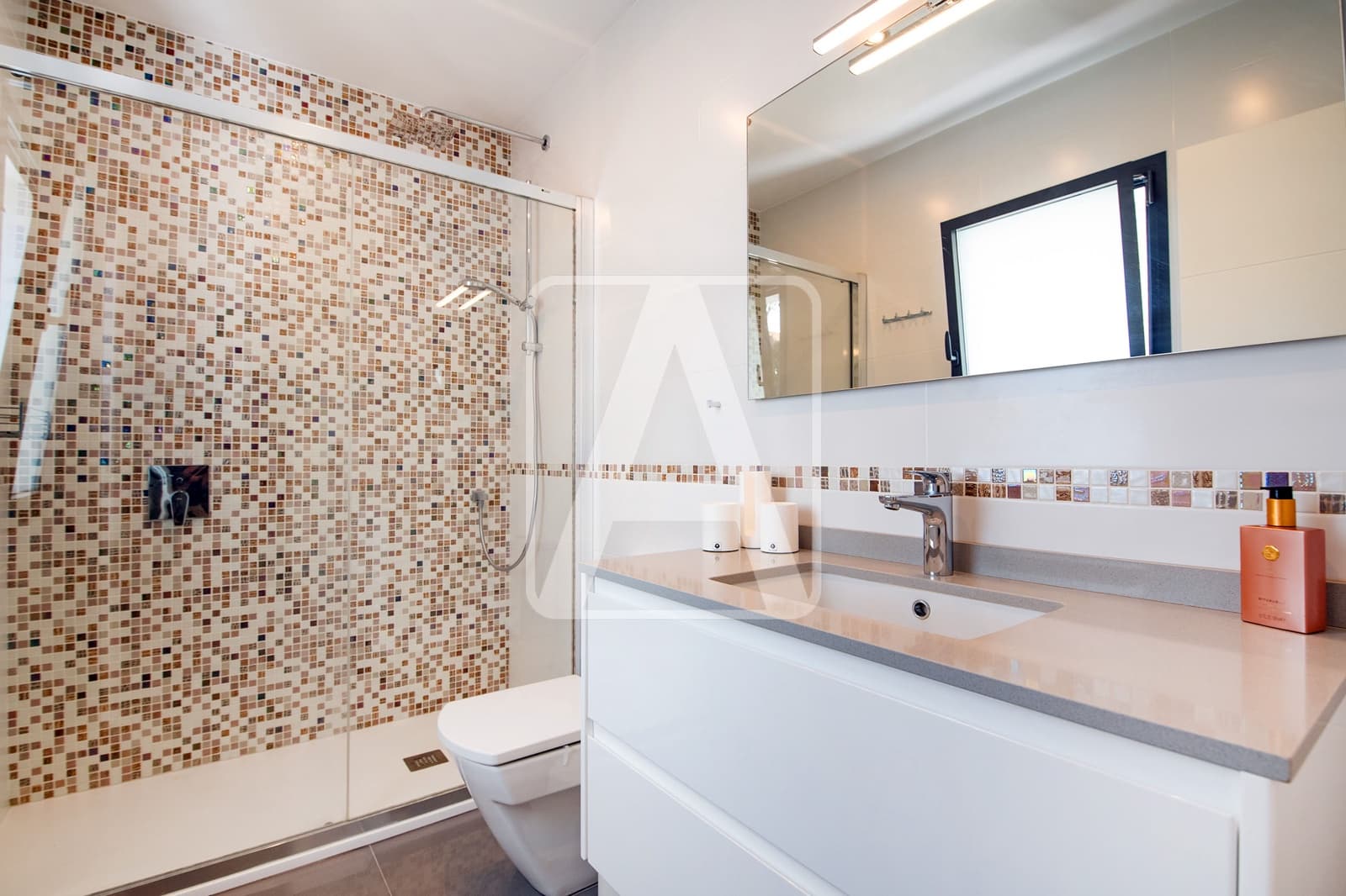 Chalet de 3 habitaciones en Benissa en venta con piscina garaje - 795.000 € (Ref: 10121010)