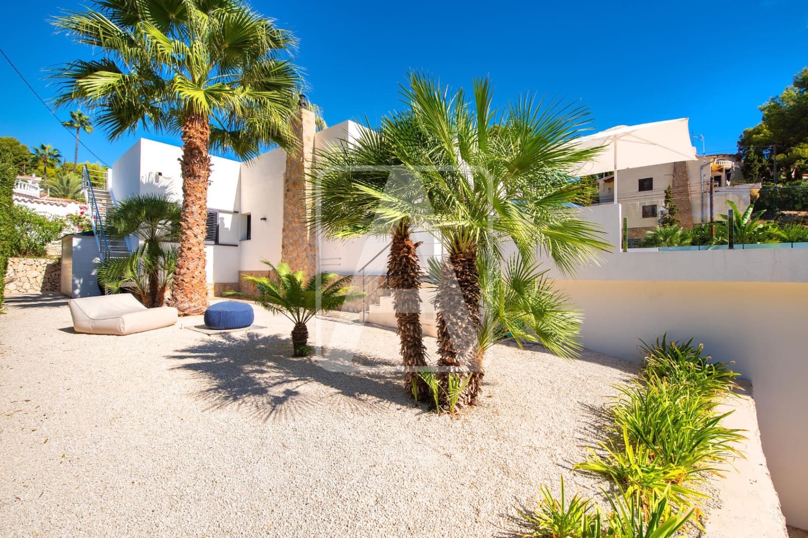 Chalet de 3 habitaciones en Benissa en venta con piscina garaje - 795.000 € (Ref: 10121010)