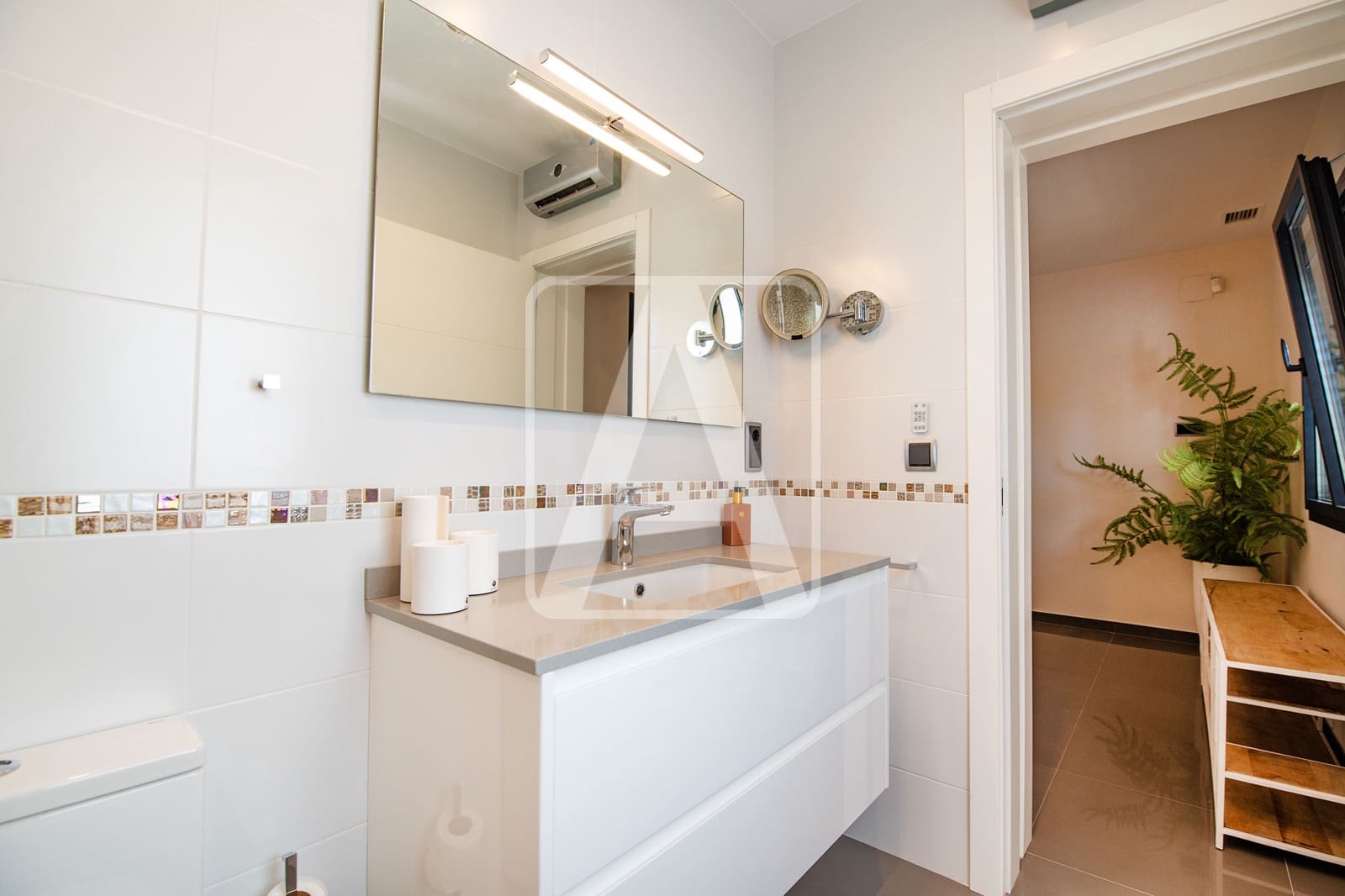 Chalet de 3 habitaciones en Benissa en venta con piscina garaje - 795.000 € (Ref: 10121010)