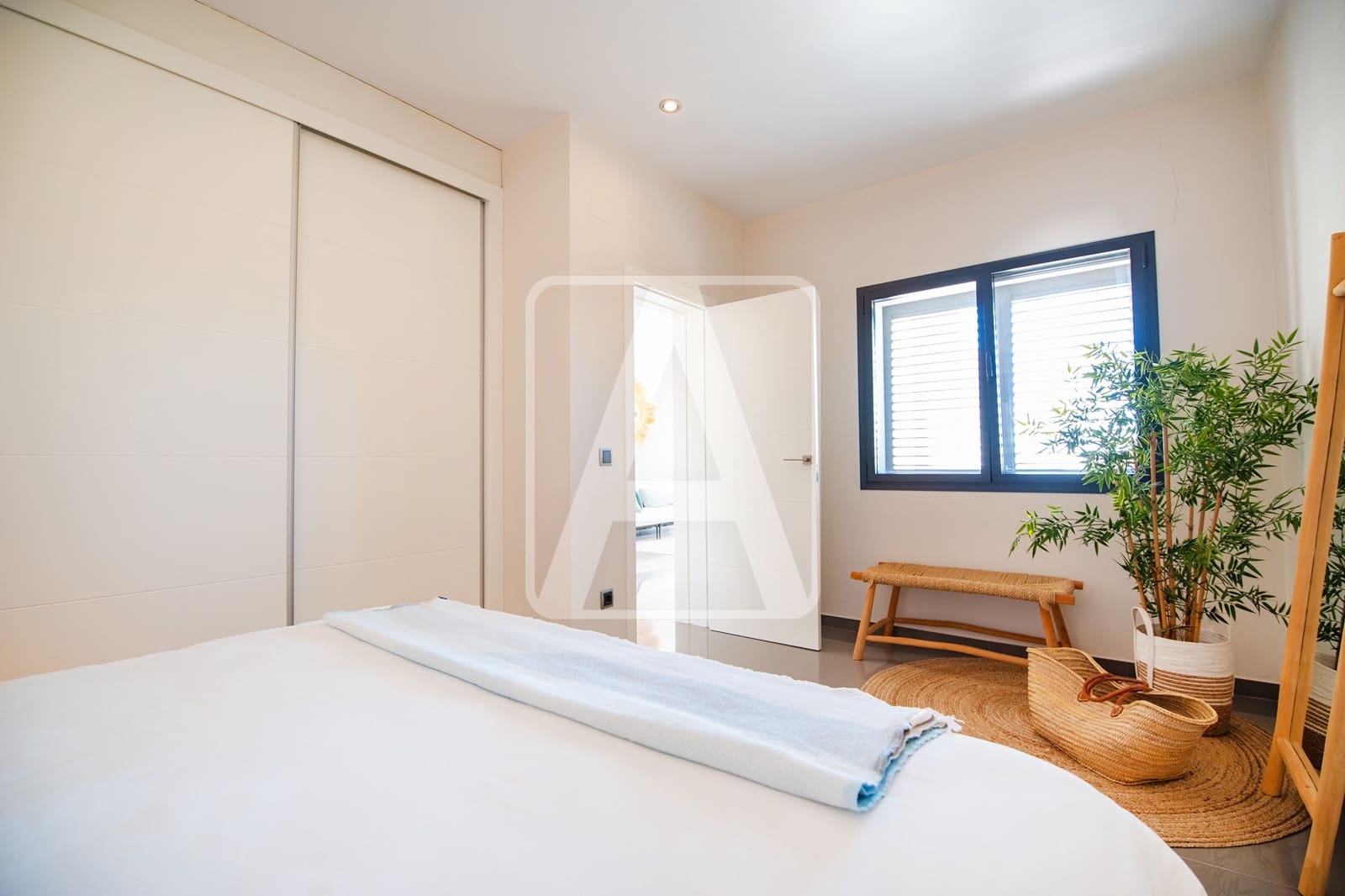 Chalet de 3 habitaciones en Benissa en venta con piscina garaje - 795.000 € (Ref: 10121010)