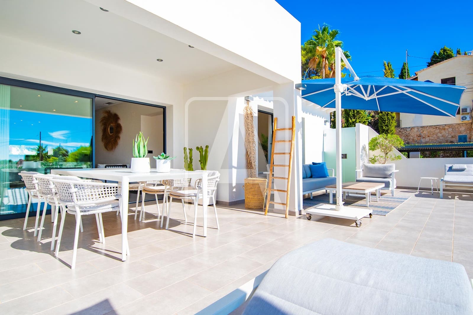 Chalet de 3 habitaciones en Benissa en venta con piscina garaje - 795.000 € (Ref: 10121010)
