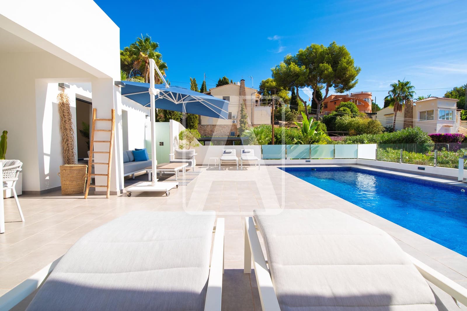 Chalet de 3 habitaciones en Benissa en venta con piscina garaje - 795.000 € (Ref: 10121010)