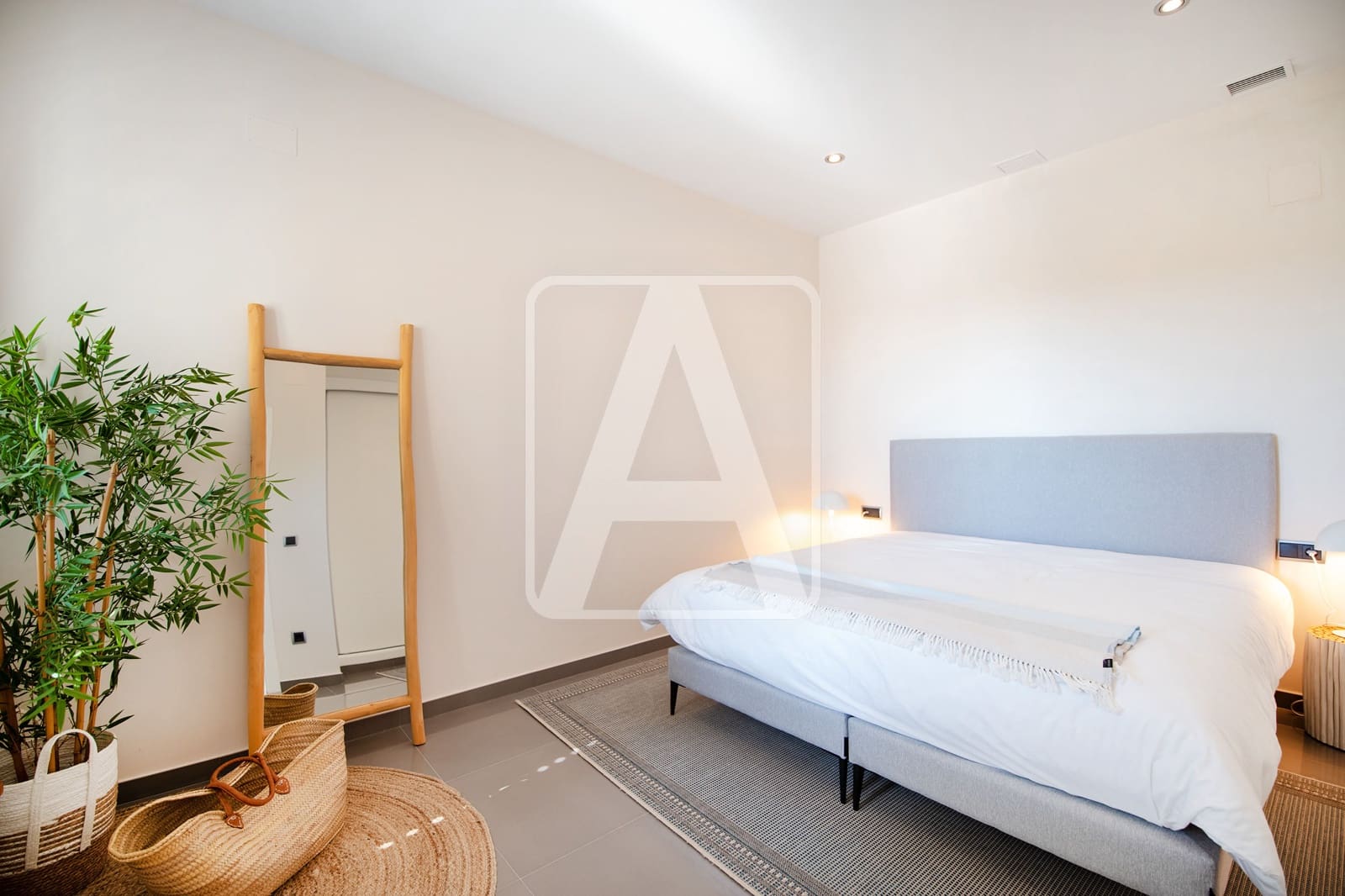 Chalet de 3 habitaciones en Benissa en venta con piscina garaje - 795.000 € (Ref: 10121010)
