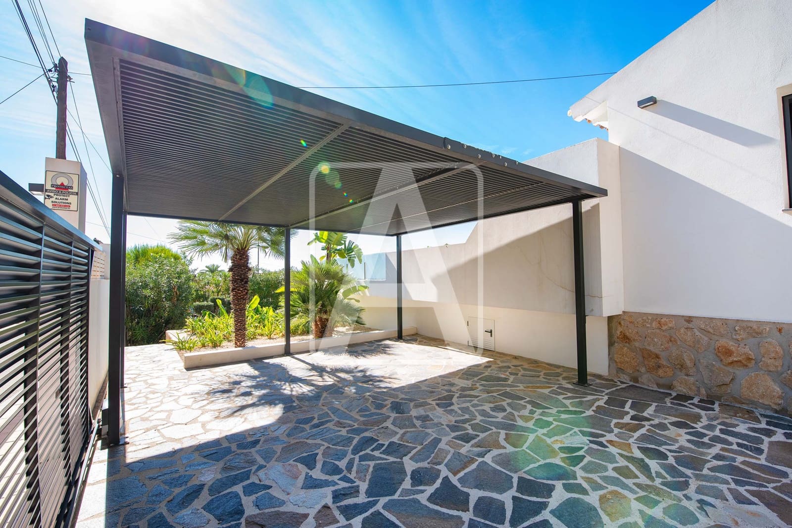 Chalet de 3 habitaciones en Benissa en venta con piscina garaje - 795.000 € (Ref: 10121010)