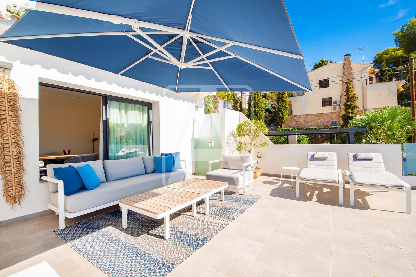 Chalet de 3 habitaciones en Benissa en venta con piscina garaje - 795.000 € (Ref: 10121010)