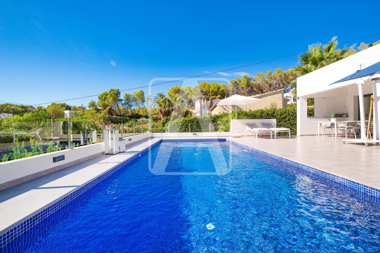 Chalet de 3 habitaciones en Benissa en venta con piscina garaje - 795.000 € (Ref: 10121010)