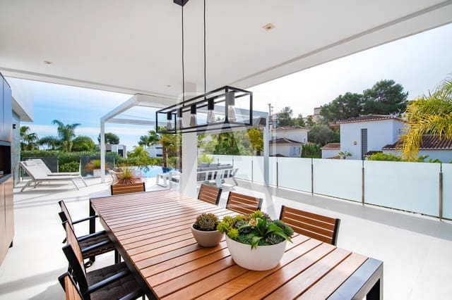 5 camera da letto Villa in vendita in Benissa con piscina garage - 1.699.000 € (Rif: 10121011)