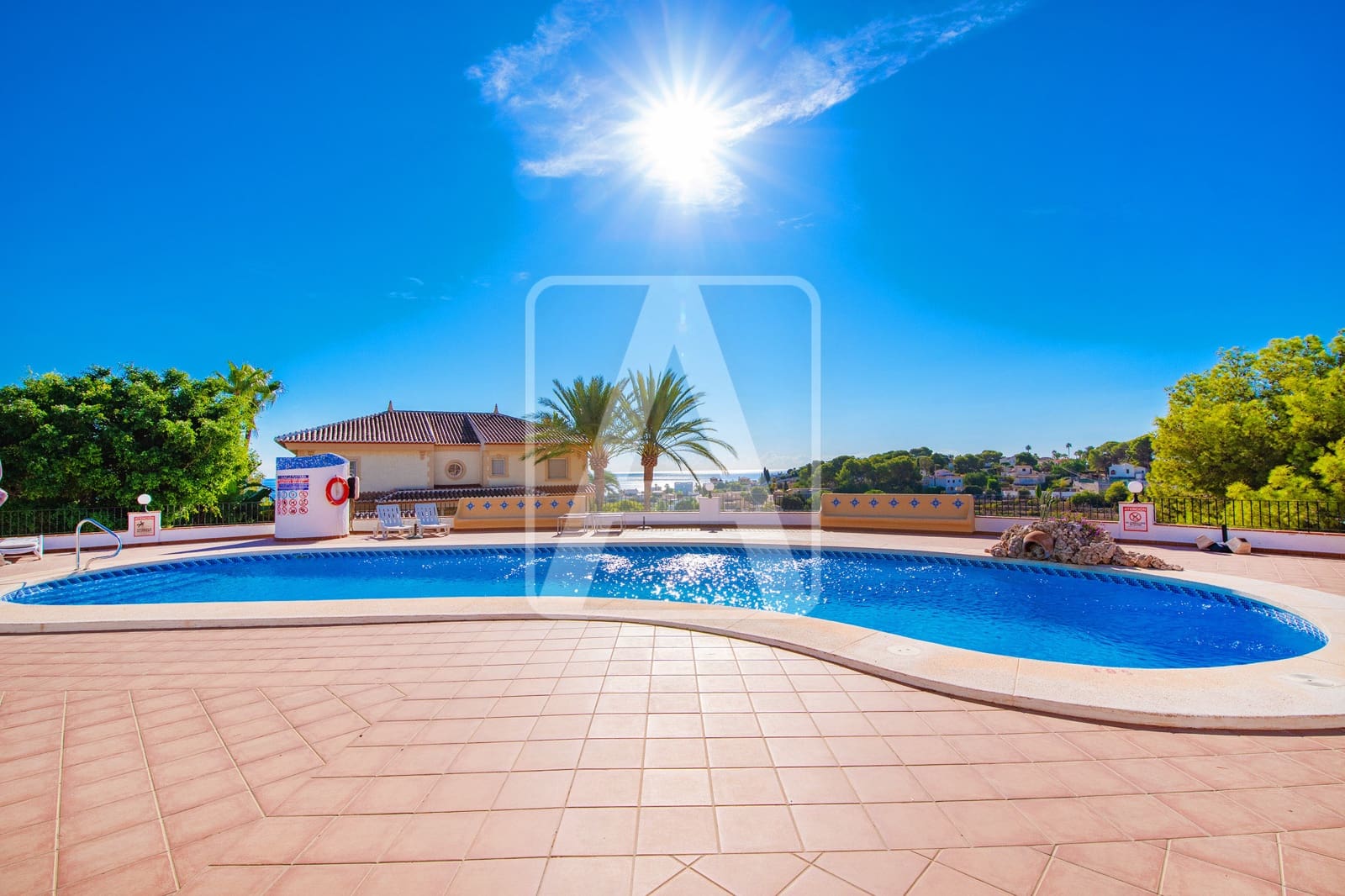 2 bedroom Apartment for sale in Benissa with pool garage - € 225,000 (Ref: 10121012)