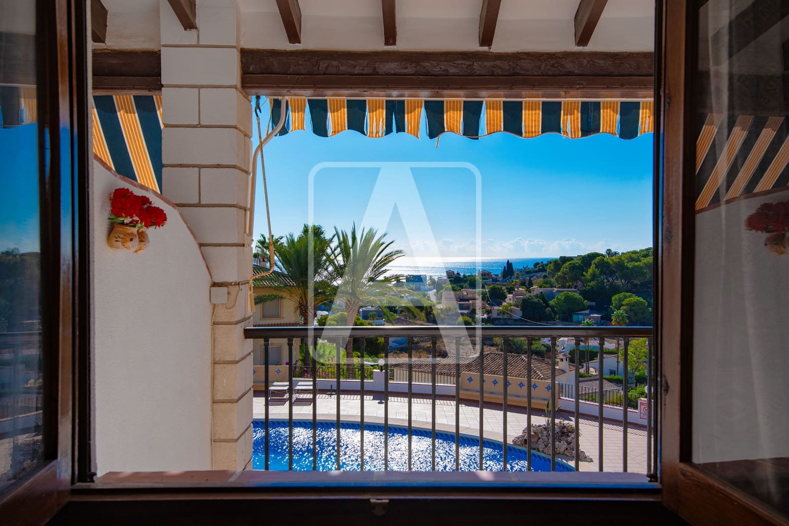 2 bedroom Apartment for sale in Benissa with pool garage - € 225,000 (Ref: 10121012)