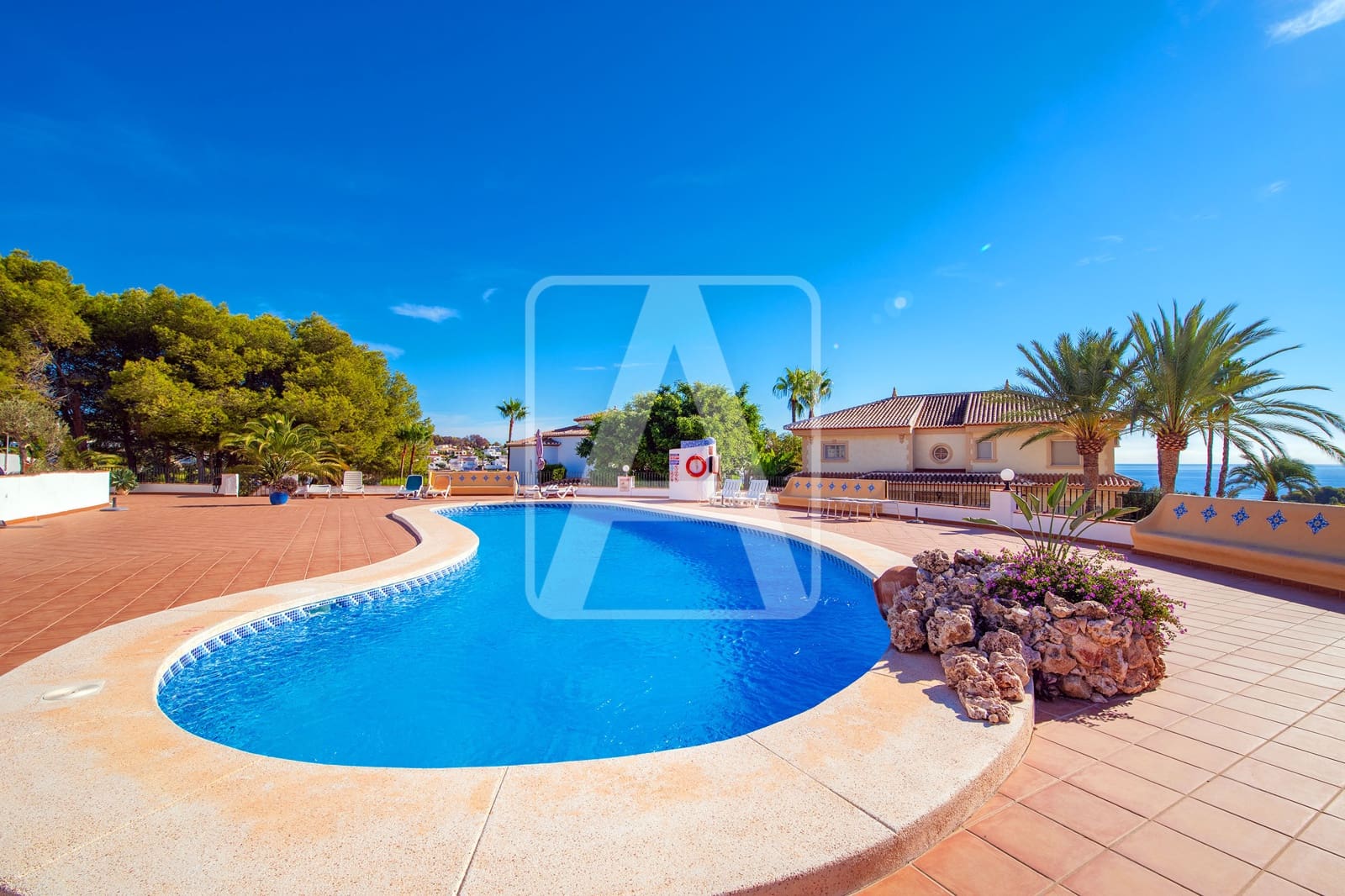 2 bedroom Apartment for sale in Benissa with pool garage - € 225,000 (Ref: 10121012)