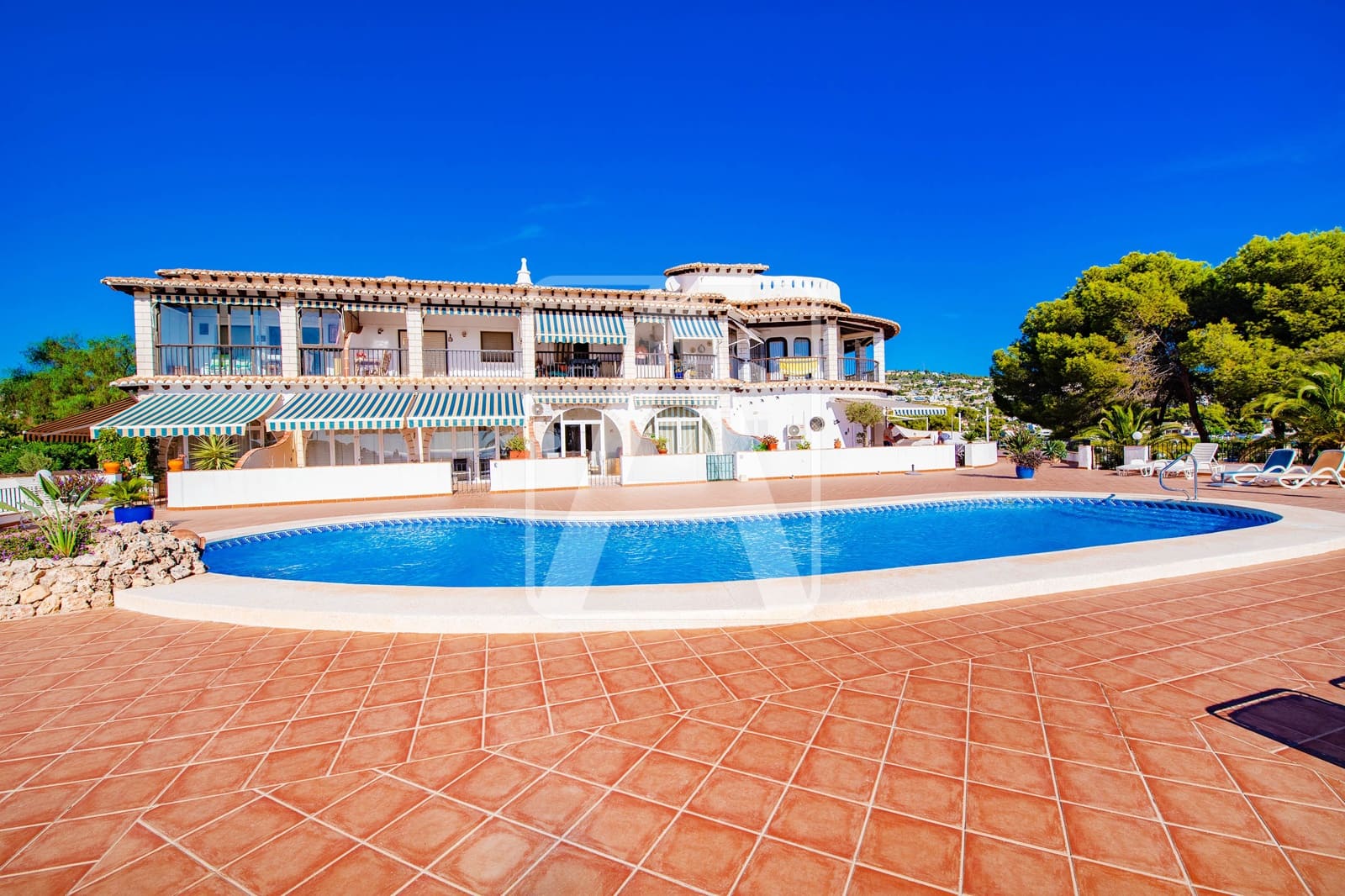 2 bedroom Apartment for sale in Benissa with pool garage - € 225,000 (Ref: 10121012)