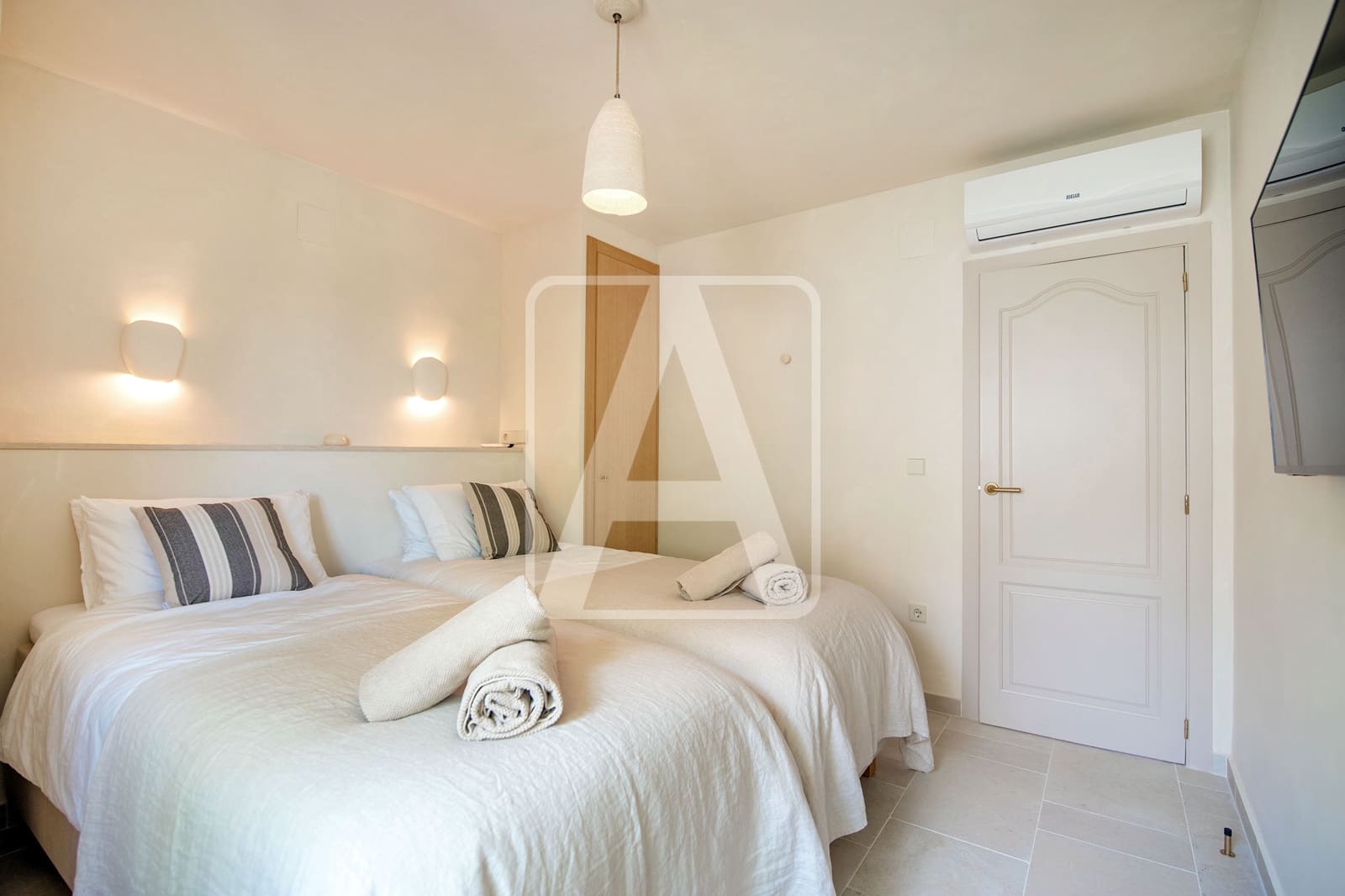 4 sypialnia Willa na sprzedaż w Benissa z basenem garażem - 1 495 000 € (Ref: 10149318)