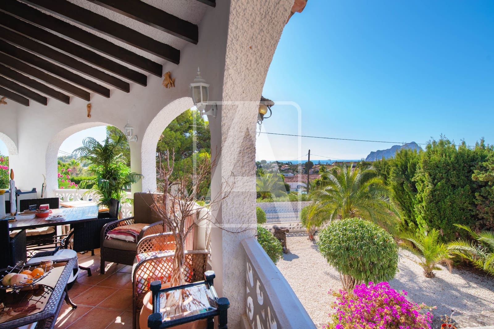 4 soveværelse Villa til salg i Calpe / Calp med swimmingpool garage - € 495.000 (Ref: 10149319)