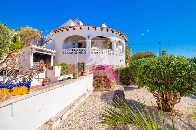 4 soveværelse Villa til salg i Calpe / Calp med swimmingpool garage - € 495.000 (Ref: 10149319)