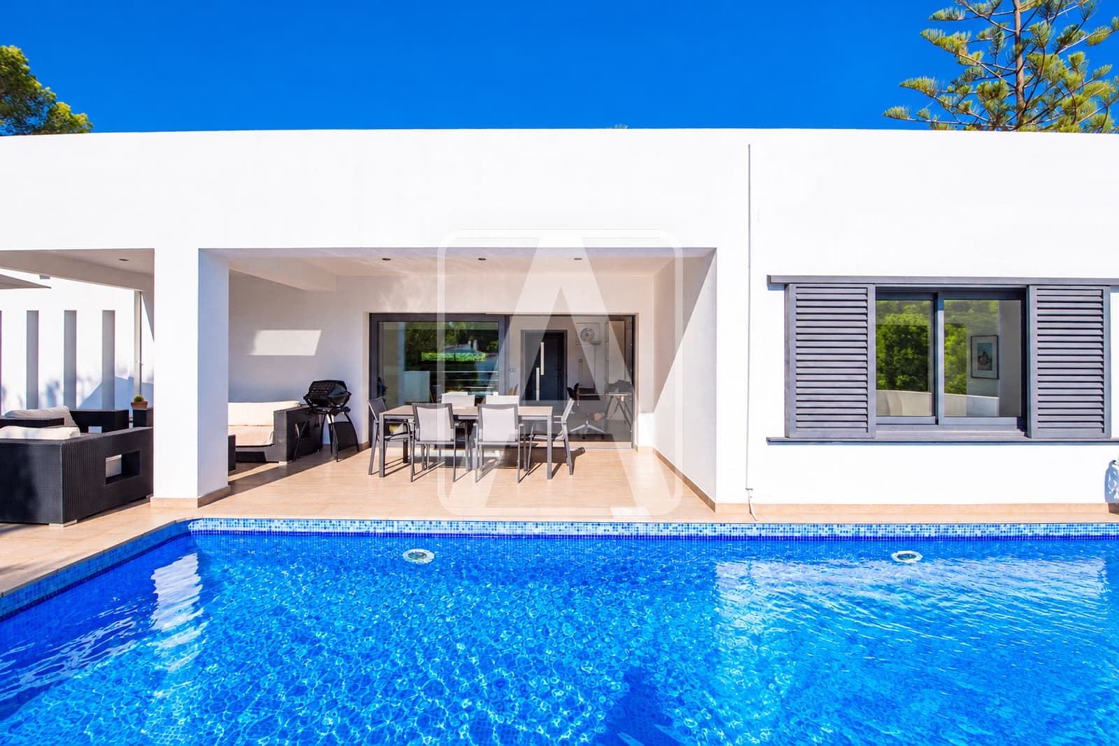 3 sypialnia Willa na sprzedaż w Benissa z basenem garażem - 875 000 € (Ref: 10158382)