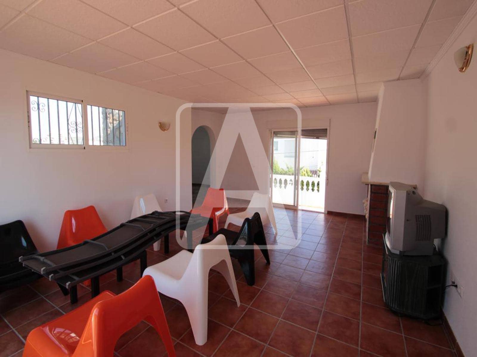 8 Zimmer Villa zu verkaufen in Calpe / Calp mit Pool Garage - 690.000 € (Ref: 2437766)