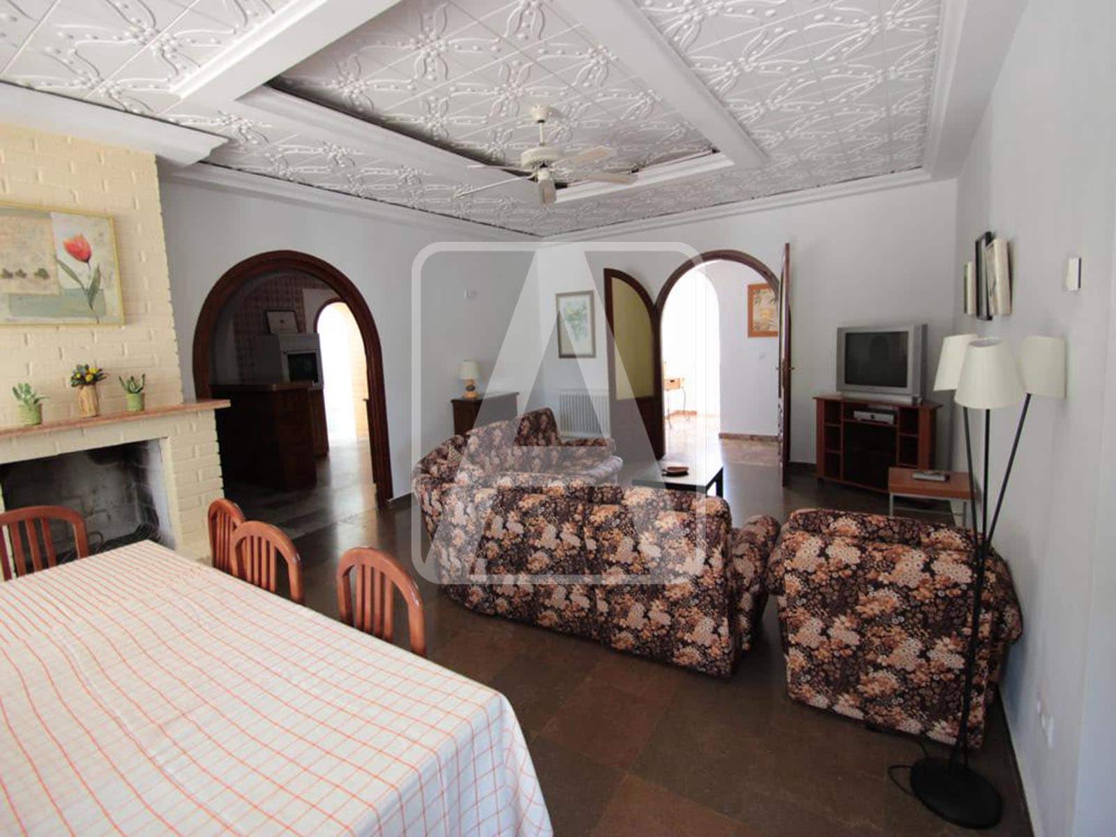 8 Zimmer Villa zu verkaufen in Calpe / Calp mit Pool Garage - 690.000 € (Ref: 2437766)