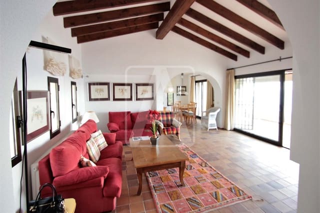 4 Zimmer Villa zu verkaufen in Altea mit Garage - 1.300.000 € (Ref: 2437777)