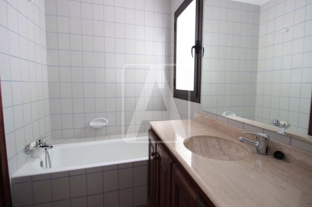 4 Zimmer Villa zu verkaufen in Altea mit Garage - 1.300.000 € (Ref: 2437777)