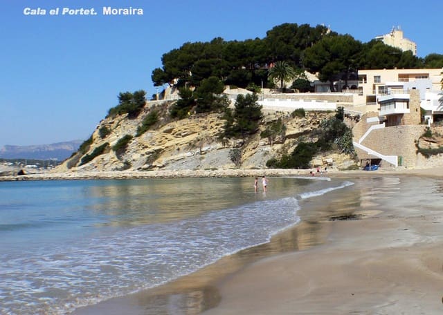 Tomt till salu i Teulada Pueblo, Teulada-Moraira - 215 000 € (Ref: 2437803)