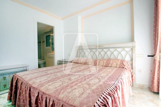 3 bedroom Apartment for sale in Calpe / Calp with garage - € 950,000 (Ref: 2512383)