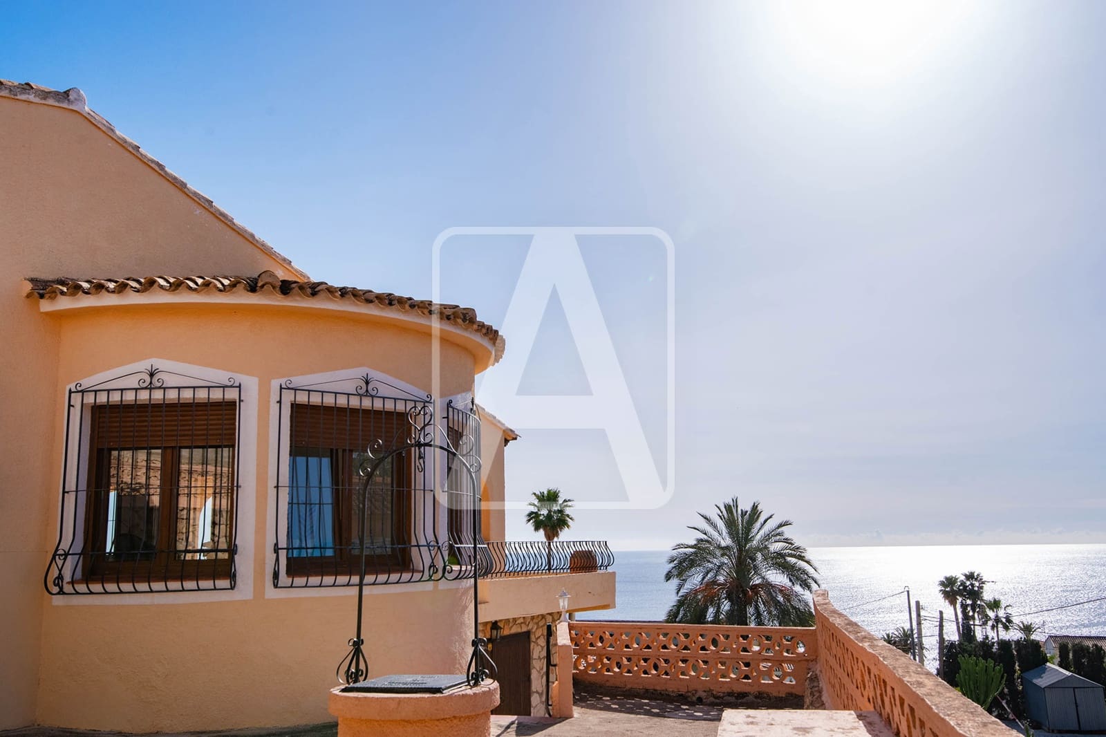 4 chambre Villa/Maison à vendre à Calpe / Calp avec piscine garage - 1 000 000 € (Ref: 3454752)