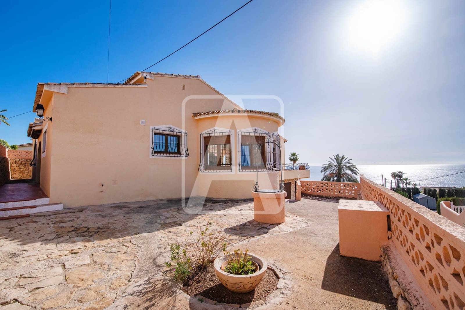 4 chambre Villa/Maison à vendre à Calpe / Calp avec piscine garage - 1 000 000 € (Ref: 3454752)