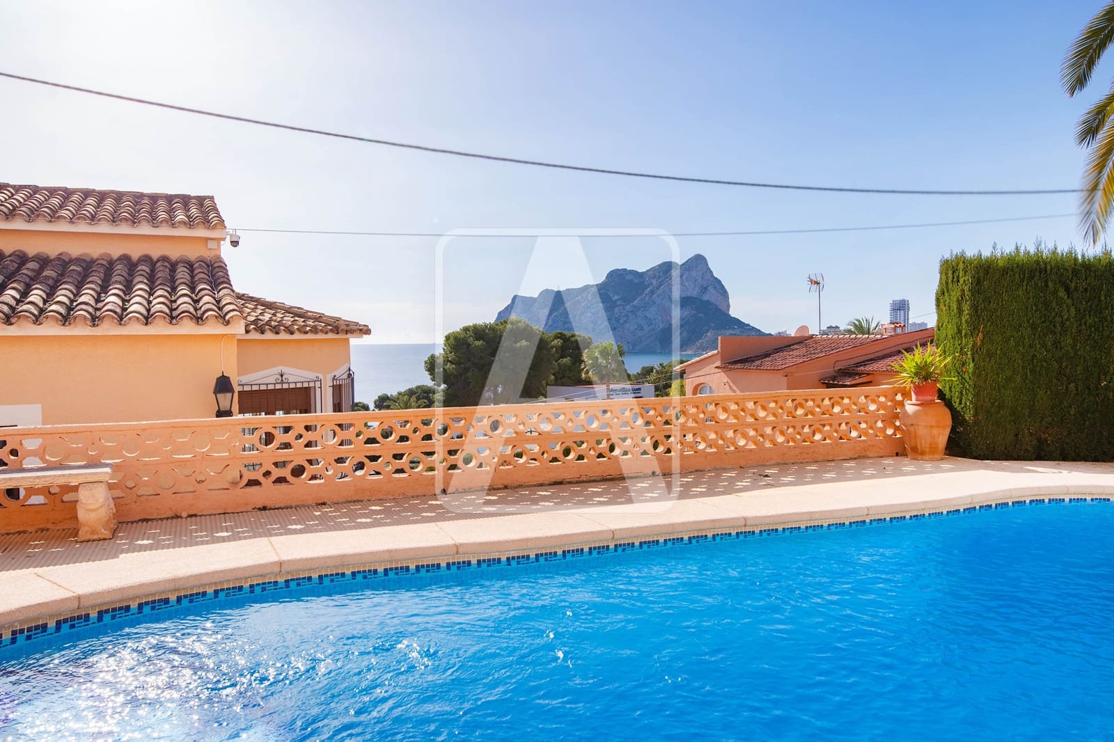 4 chambre Villa/Maison à vendre à Calpe / Calp avec piscine garage - 1 000 000 € (Ref: 3454752)