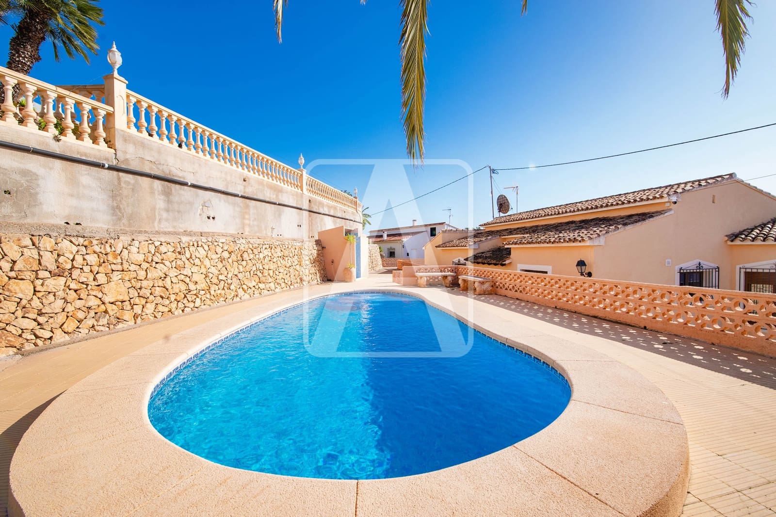 4 chambre Villa/Maison à vendre à Calpe / Calp avec piscine garage - 1 000 000 € (Ref: 3454752)
