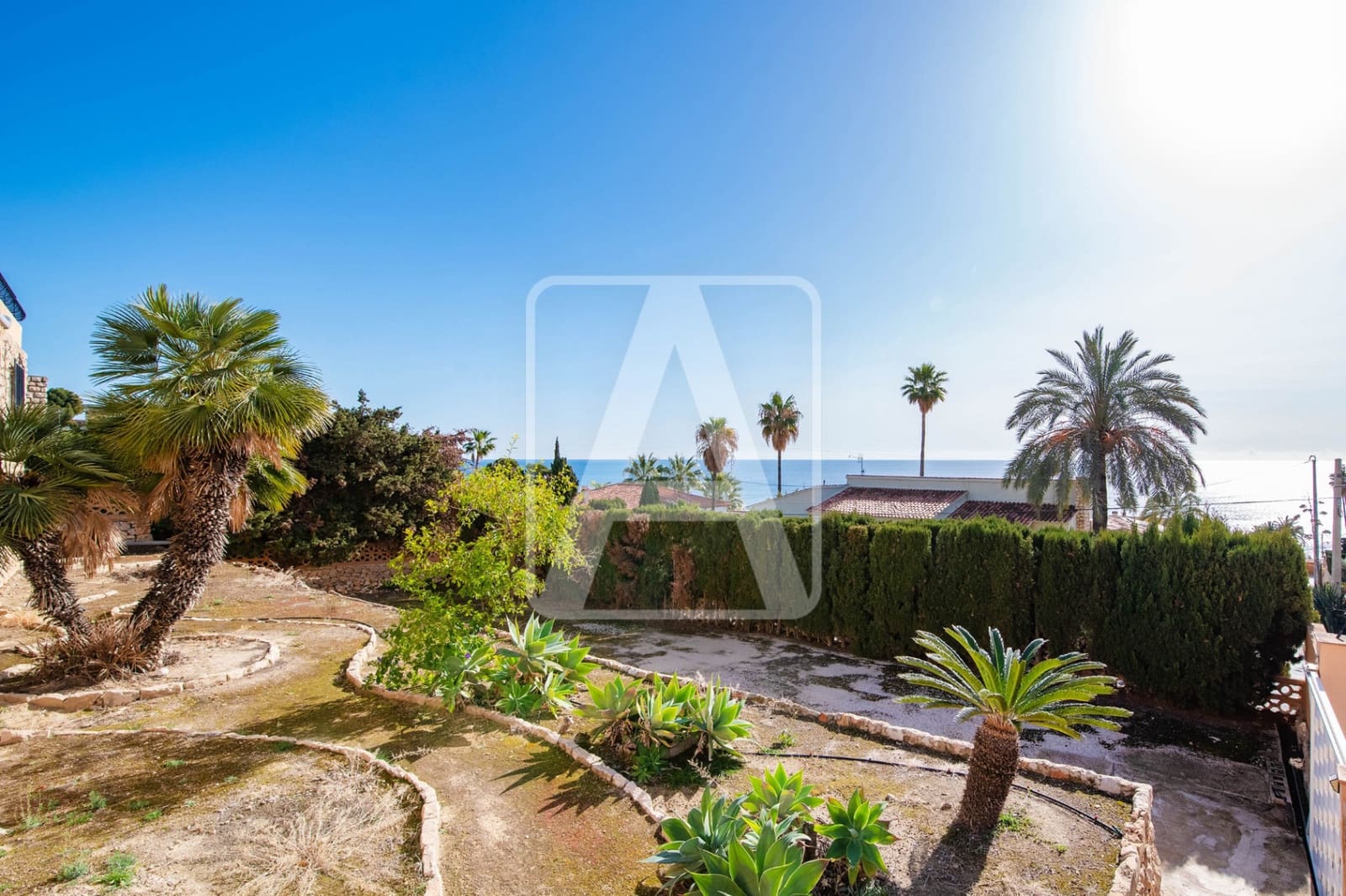 4 chambre Villa/Maison à vendre à Calpe / Calp avec piscine garage - 1 000 000 € (Ref: 3454752)