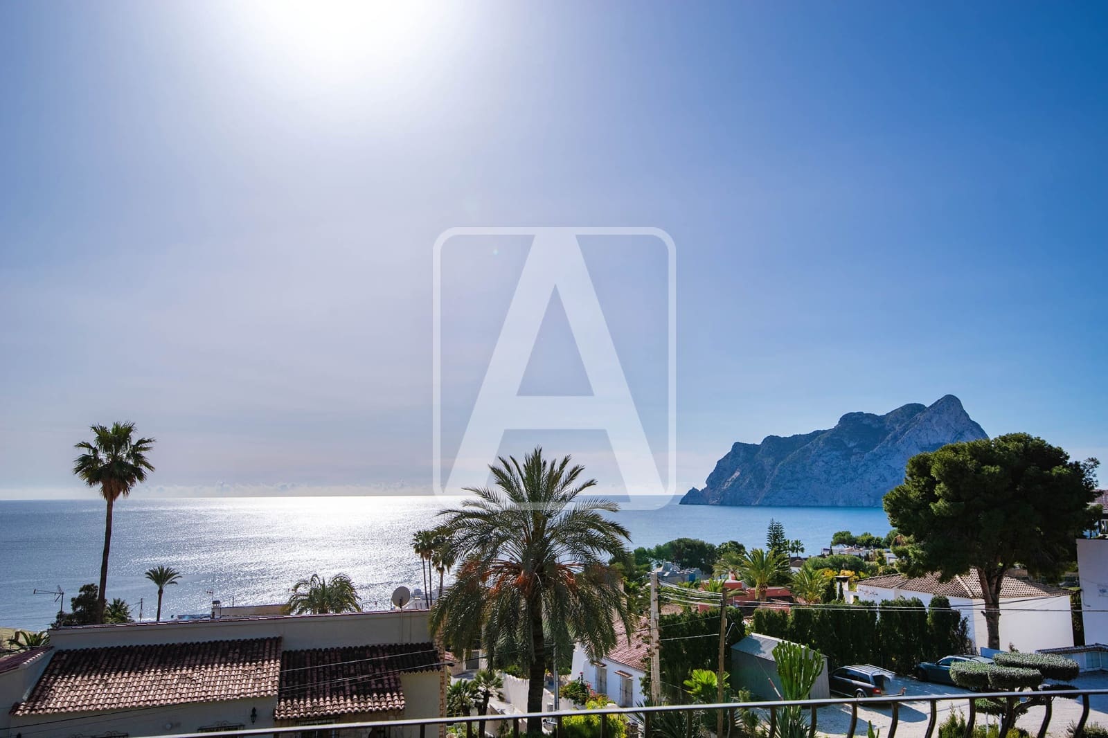 4 chambre Villa/Maison à vendre à Calpe / Calp avec piscine garage - 1 000 000 € (Ref: 3454752)