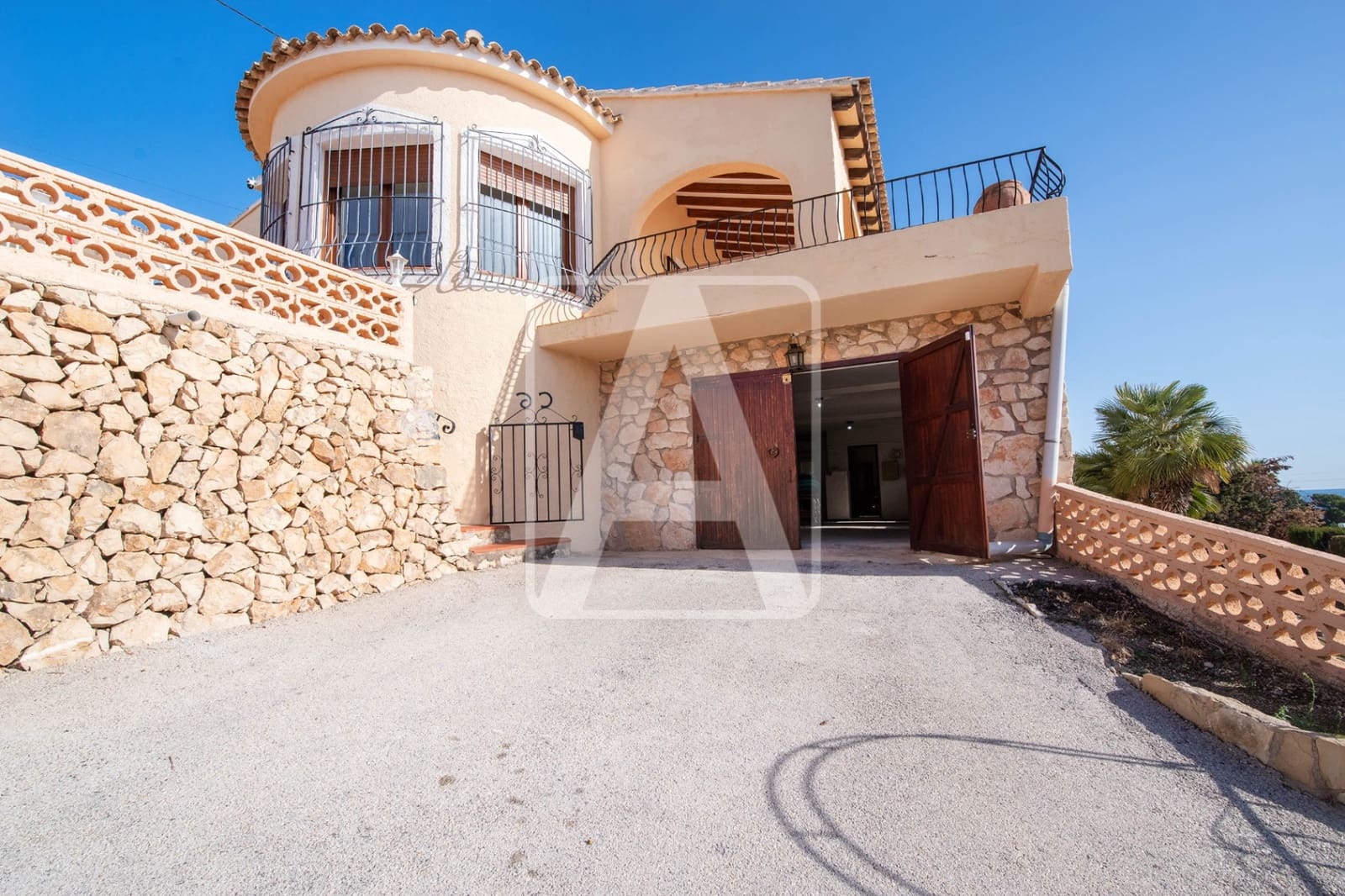 4 chambre Villa/Maison à vendre à Calpe / Calp avec piscine garage - 1 000 000 € (Ref: 3454752)