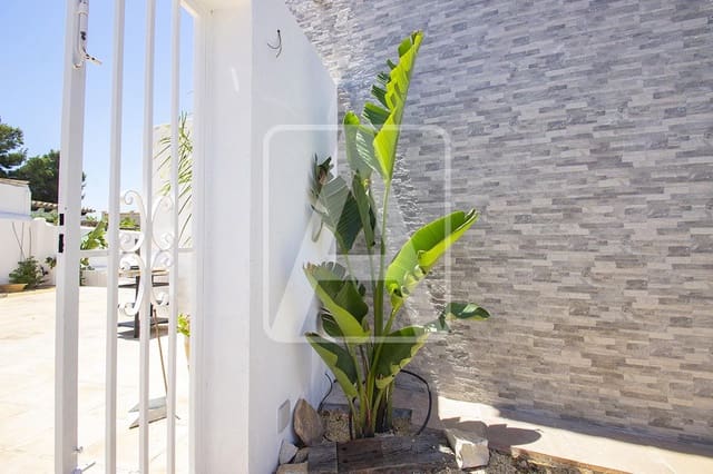 6 Zimmer Villa zu verkaufen in Calpe / Calp mit Pool Garage - 950.000 € (Ref: 4023200)