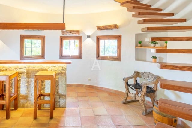 5 quarto Moradia para venda em Calpe / Calp com piscina garagem - 1 750 000 € (Ref: 4075231)