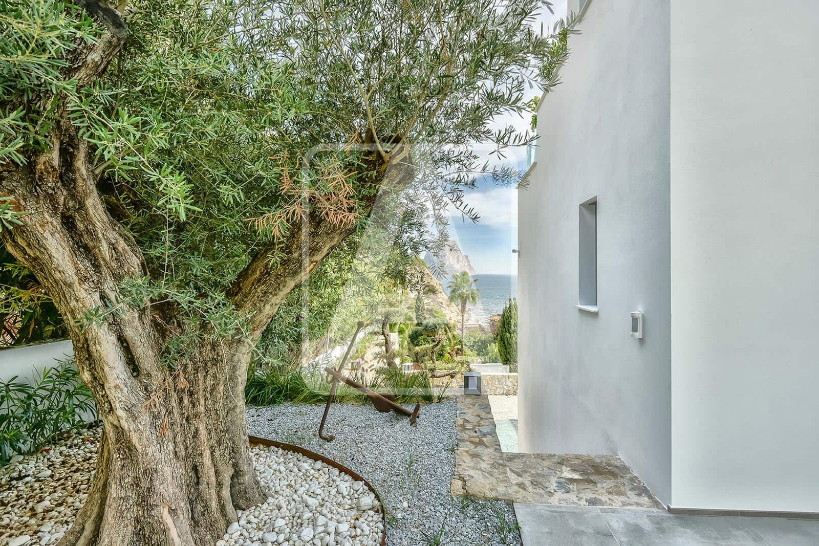 3 bedroom Villa for sale in Calpe / Calp with pool garage - € 2,950,000 (Ref: 4089752)