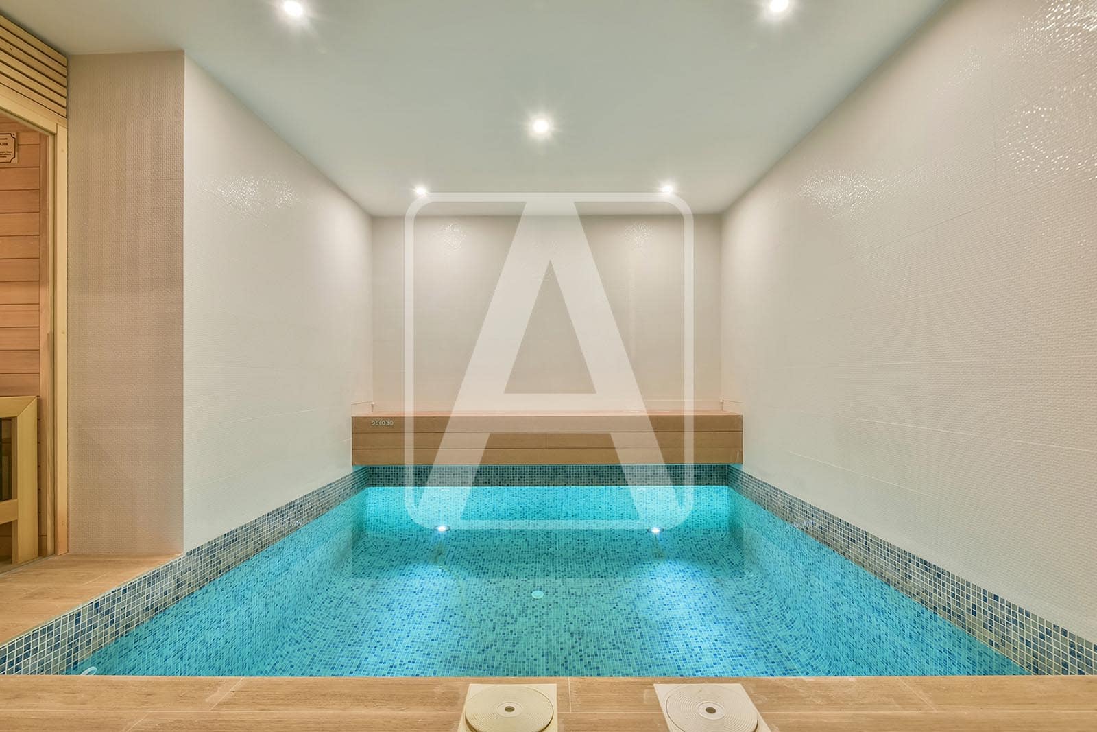 3 bedroom Villa for sale in Calpe / Calp with pool garage - € 2,950,000 (Ref: 4089752)