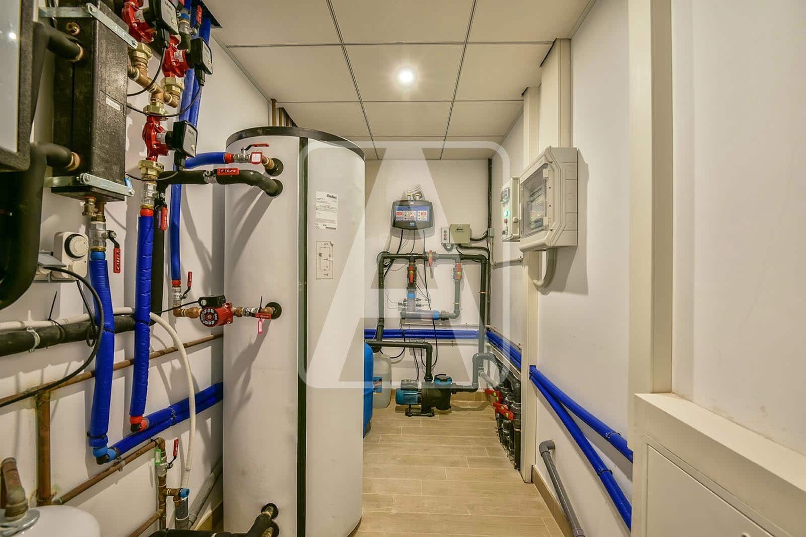 3 bedroom Villa for sale in Calpe / Calp with pool garage - € 2,950,000 (Ref: 4089752)