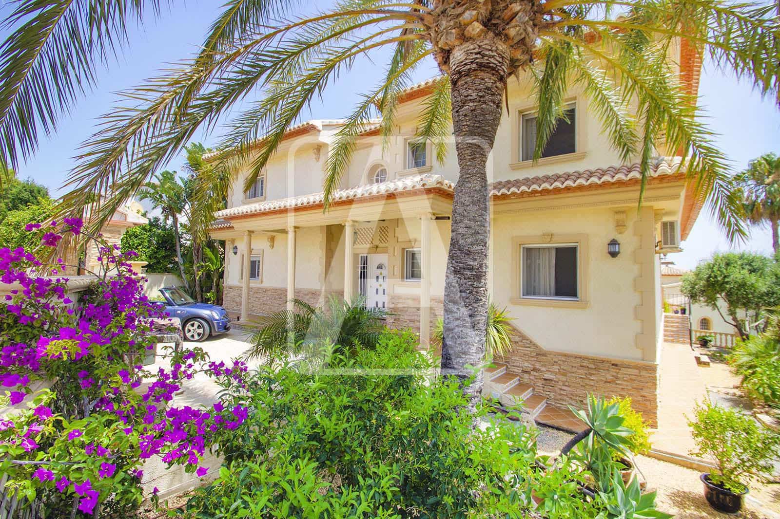 4 soveværelse Villa til salg i Benissa med garage - € 1.590.000 (Ref: 4308106)