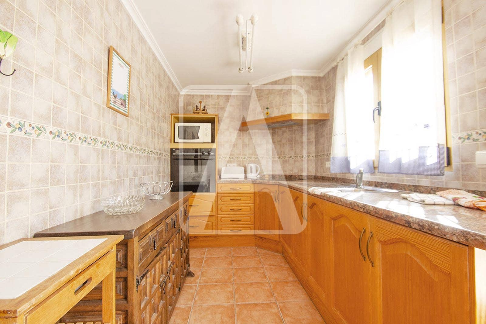 5 bedroom Villa for sale in Calpe / Calp with pool garage - € 649,000 (Ref: 4313789)