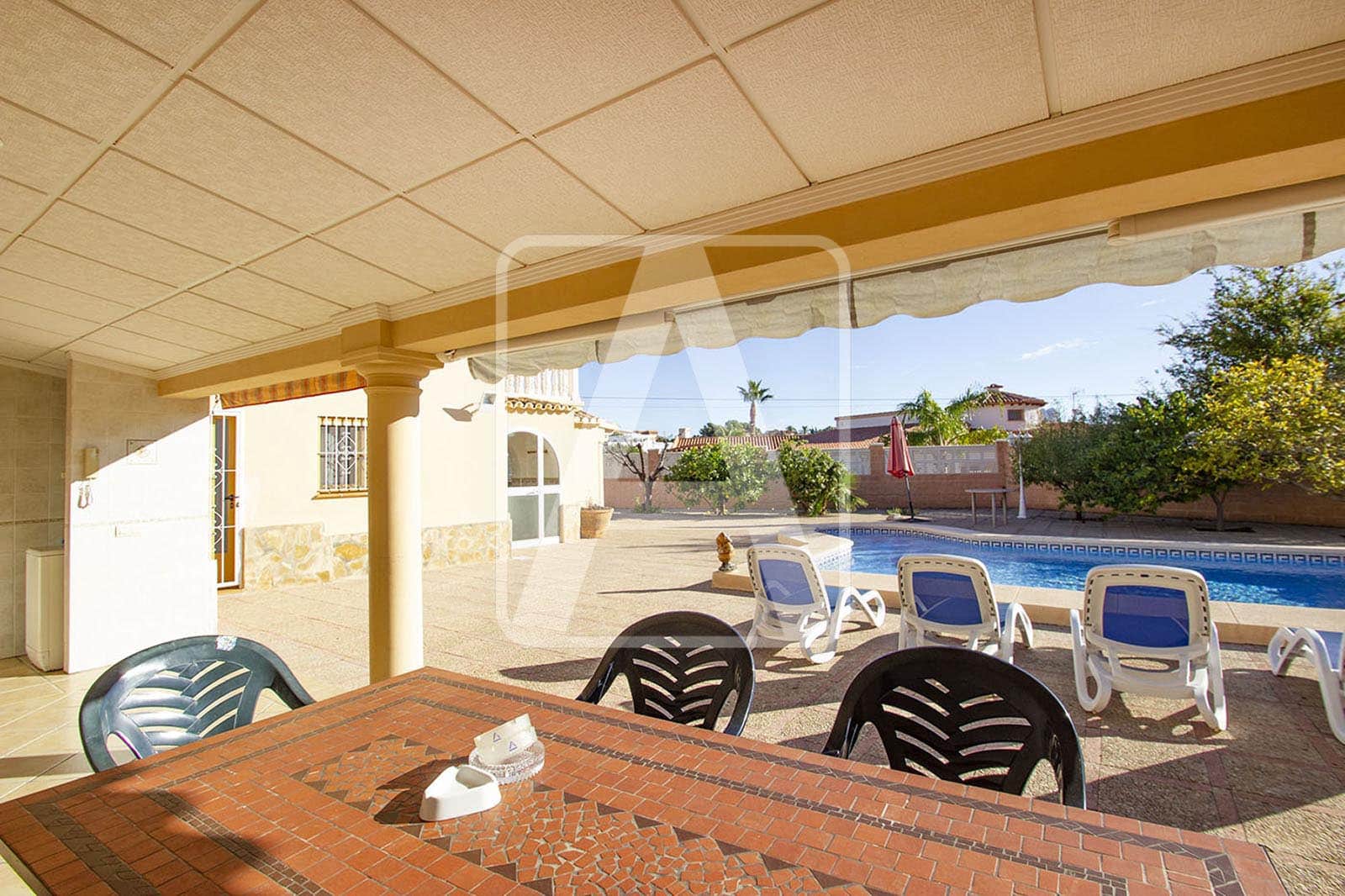 5 bedroom Villa for sale in Calpe / Calp with pool garage - € 649,000 (Ref: 4313789)