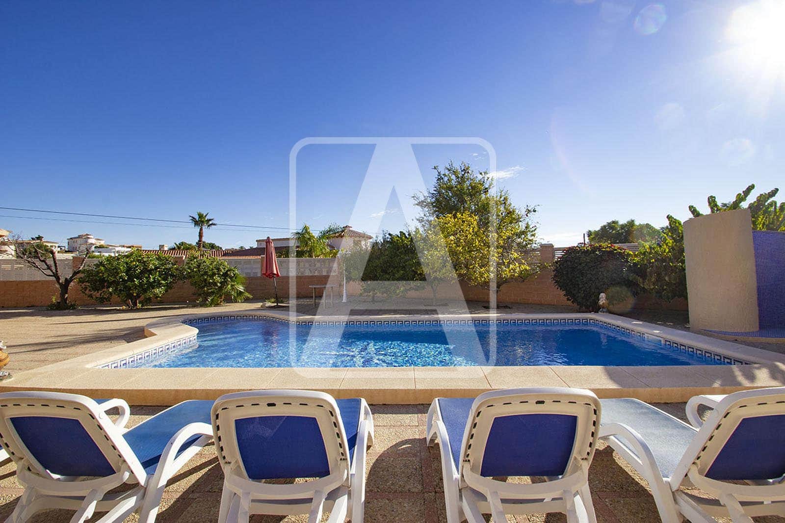 5 bedroom Villa for sale in Calpe / Calp with pool garage - € 649,000 (Ref: 4313789)