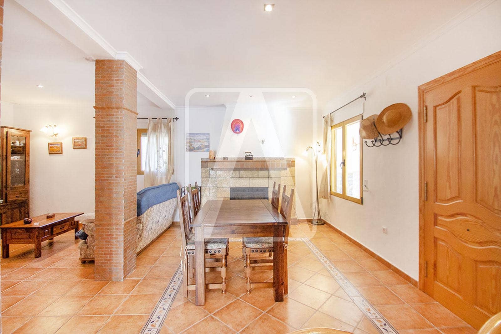 5 bedroom Villa for sale in Calpe / Calp with pool garage - € 649,000 (Ref: 4313789)