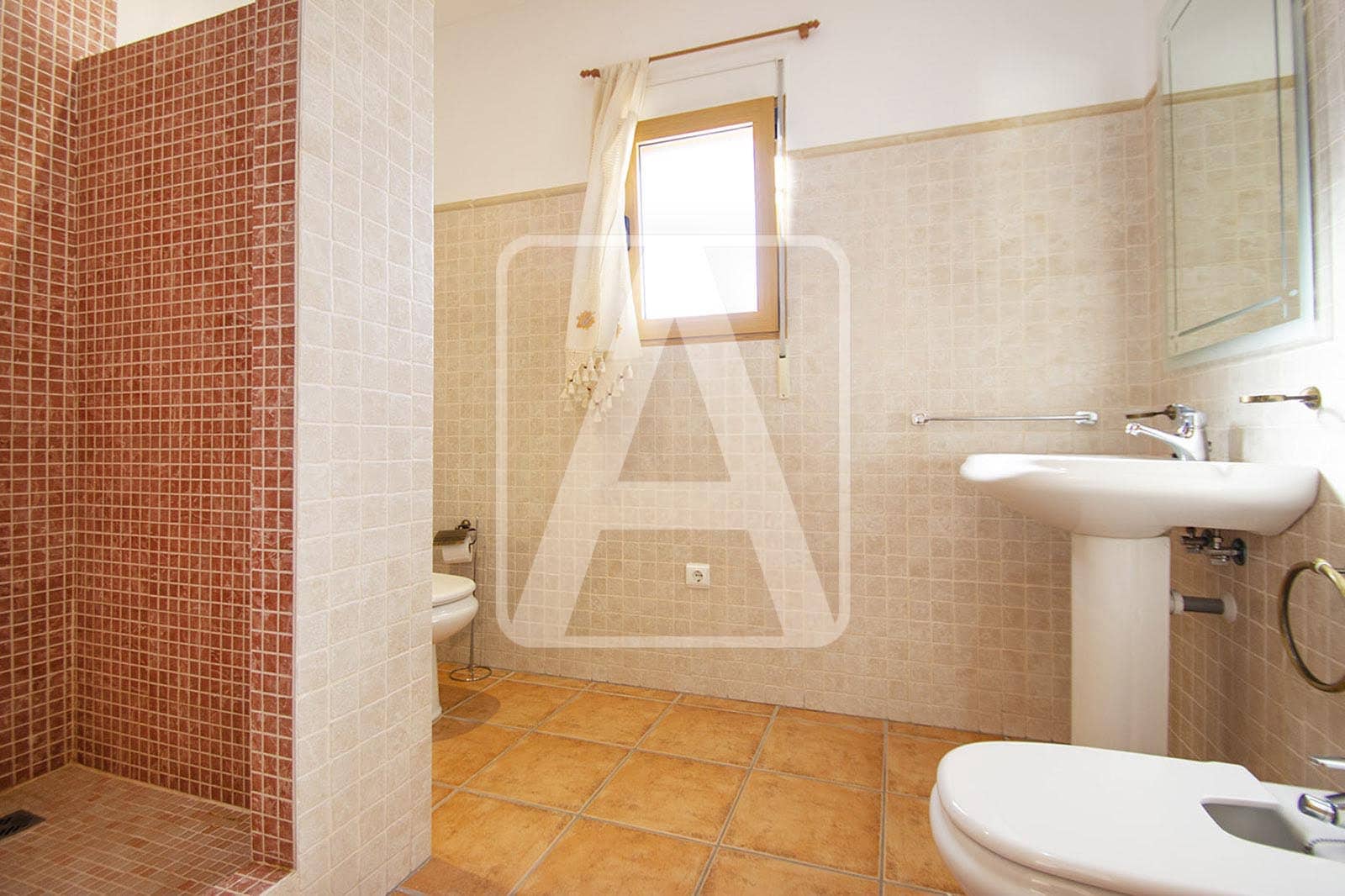 5 bedroom Villa for sale in Calpe / Calp with pool garage - € 649,000 (Ref: 4313789)