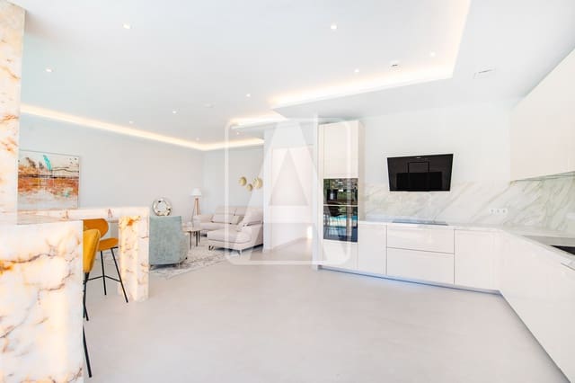 6 quarto Moradia para venda em Calpe / Calp com piscina garagem - 2 200 000 € (Ref: 4390042)