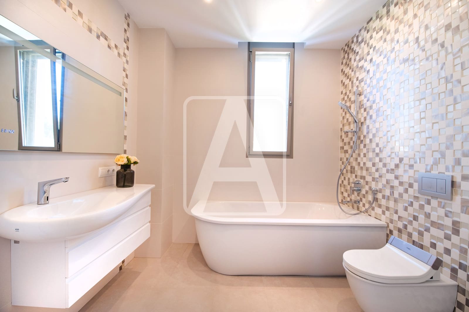 6 quarto Moradia para venda em Calpe / Calp com piscina garagem - 2 200 000 € (Ref: 4390042)