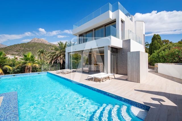 6 quarto Moradia para venda em Calpe / Calp com piscina garagem - 2 200 000 € (Ref: 4390042)